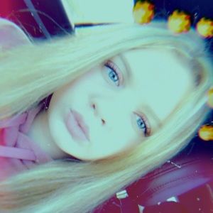 Meet your Posher, Christiana